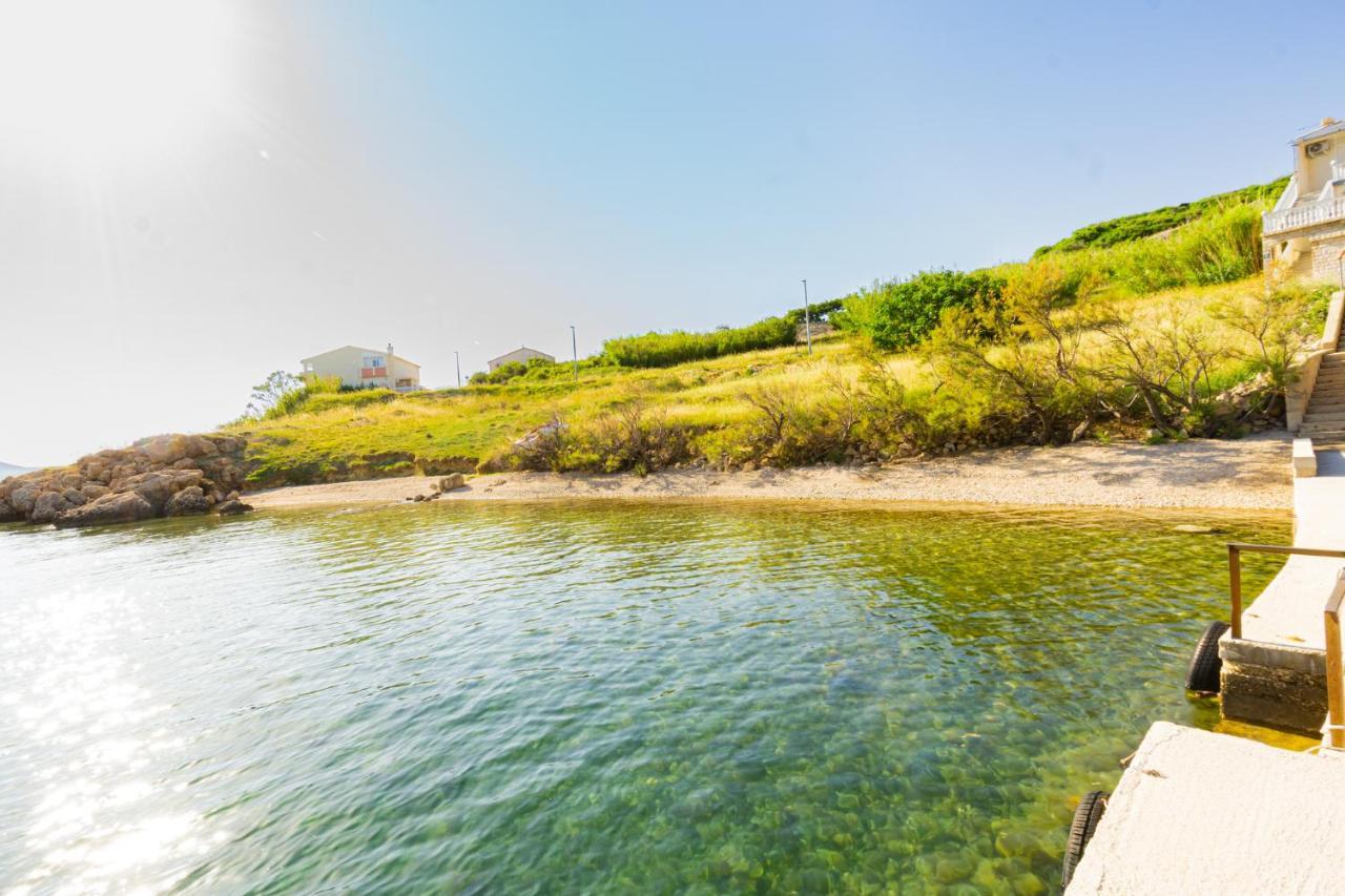 Bepic Quiet Location On A Beautiful Bay Apartment เมทายนา ภายนอก รูปภาพ