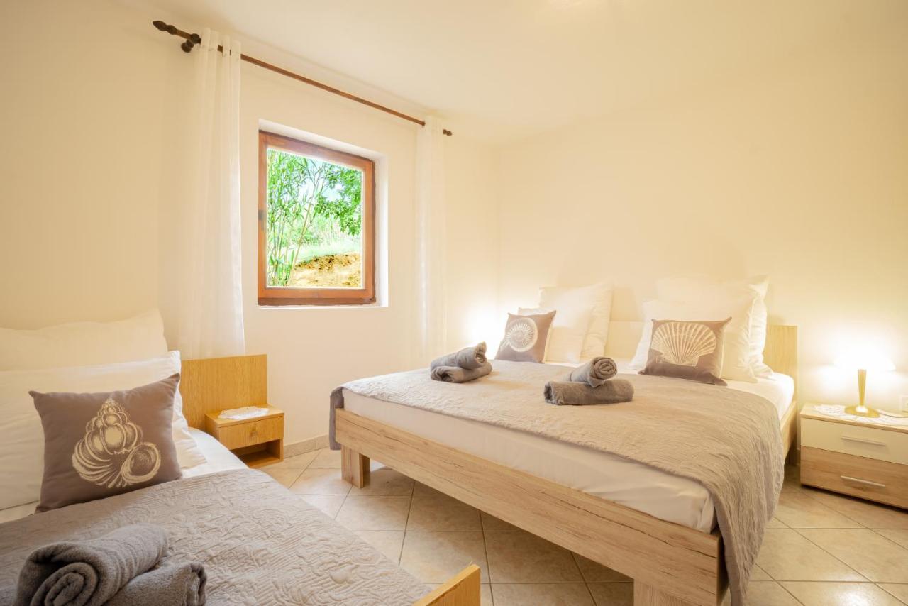 Bepic Quiet Location On A Beautiful Bay Apartment เมทายนา ภายนอก รูปภาพ